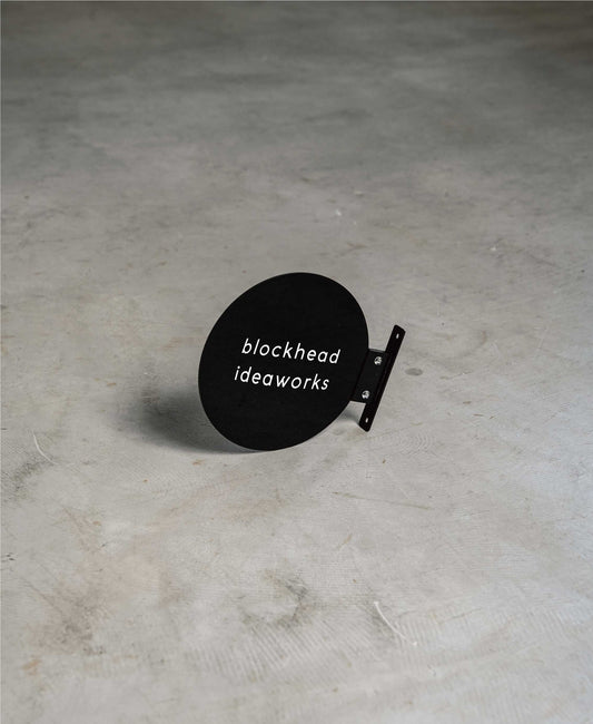 アクリル円形突き出しサイン - ブラック