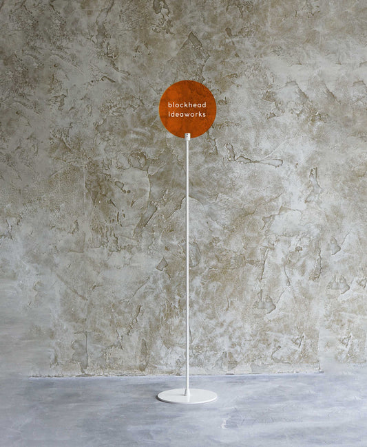 アクリル円形ポールサイン - ホワイト