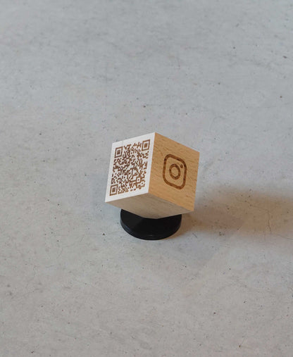 小さな木製ブロックサイン
