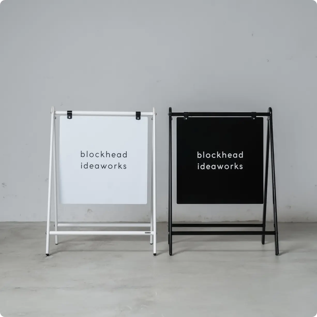 置き型看板の写真,STANDING SIGN imagem,ブロックヘッドオンライン